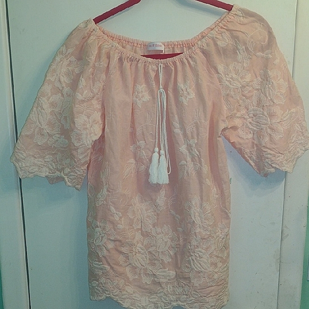 Ana&Rose Women's Pink Lace Off-Shoulder Top (L)